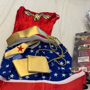 Women's Wonder Women Costume Medium